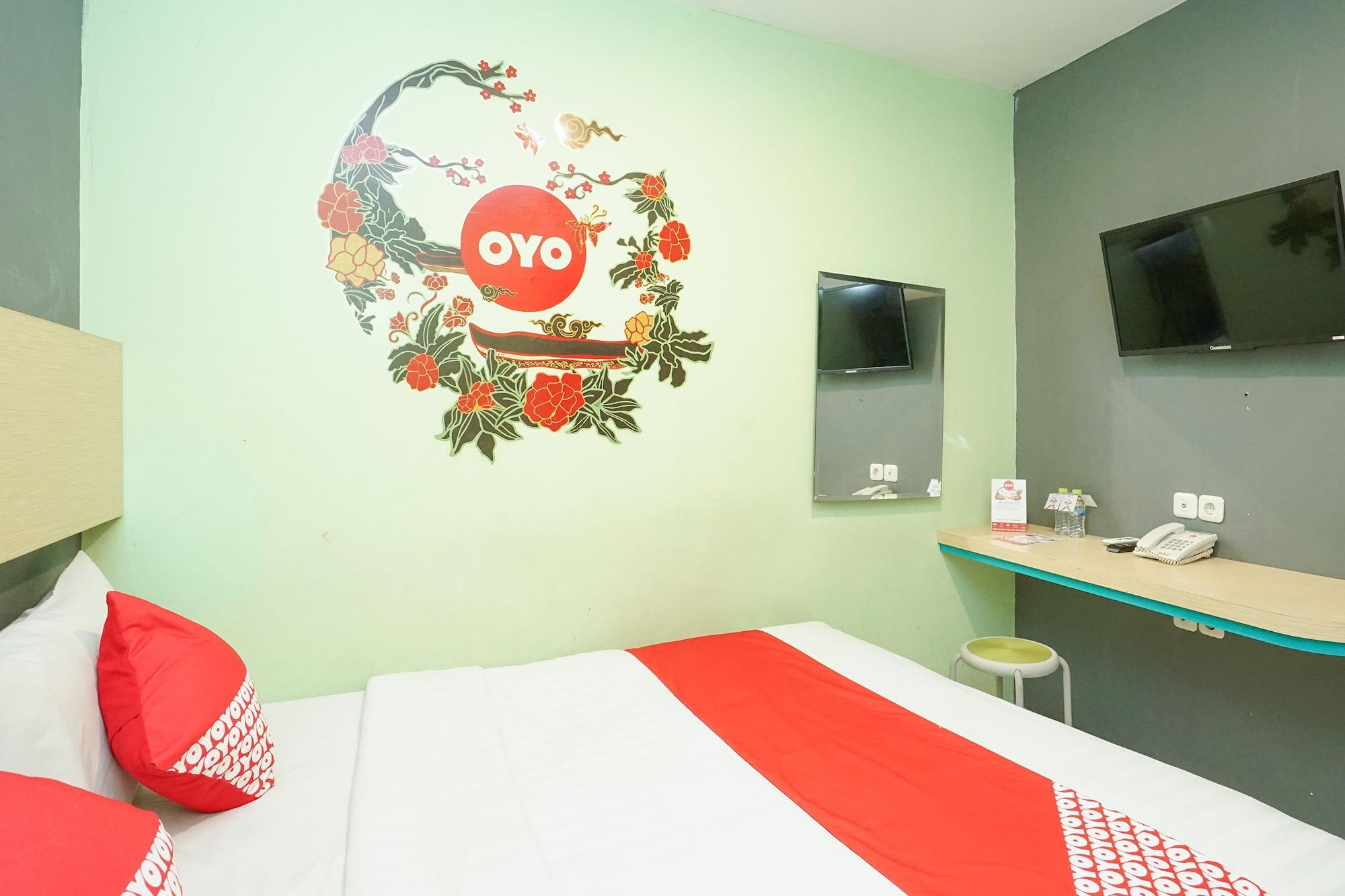 Oyo 277 Rukotel Near Rsu Adi Husada Undaan Kota 수라바야 외부 사진