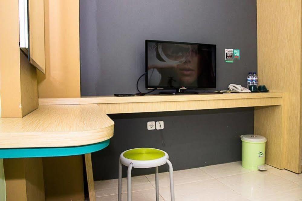 Oyo 277 Rukotel Near Rsu Adi Husada Undaan Kota 수라바야 외부 사진